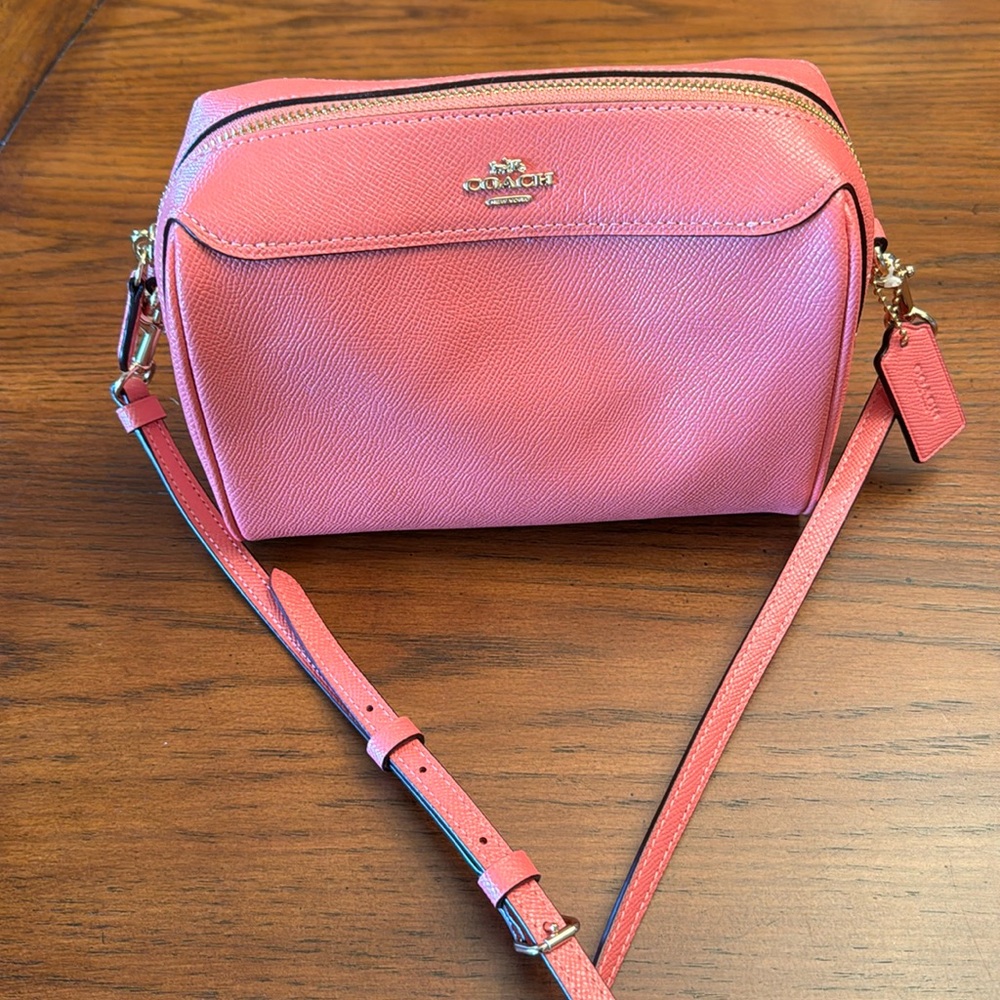 Coach crossbody purse pink lemonade excellent condition nonsmoking no marks